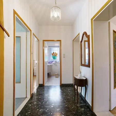Sabine - Karin Apartamento *