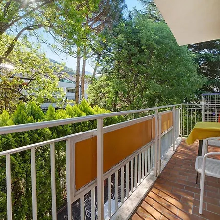 Sabine - Karin Apartamento