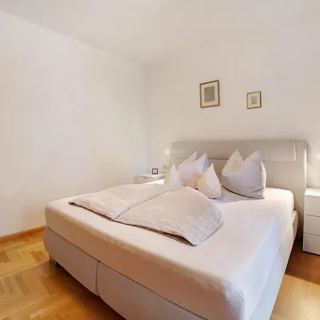 Sabine - Karin * Merano